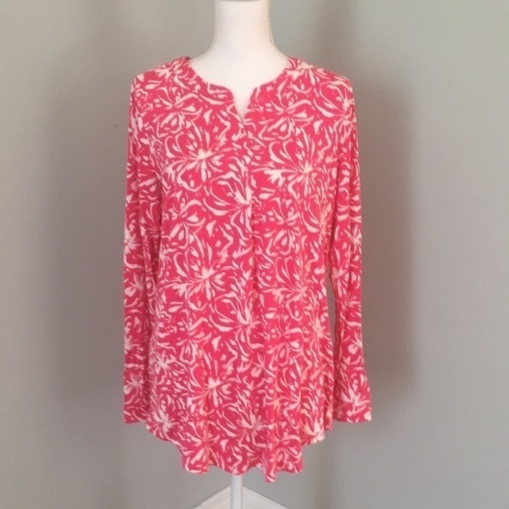 - TRAVELSMITH pink and white knit tunic